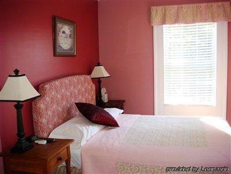 Brambles Inn & Gardens Potsdam Room photo